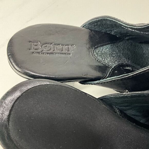 BORN Black Leather Slip On Heels - Picture 7 of 8